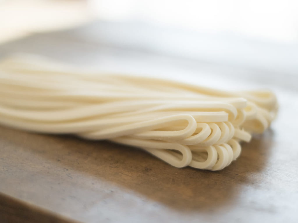 讃岐うどんの生麺