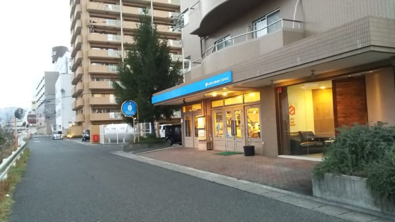 アースベリーコーヒーの外観