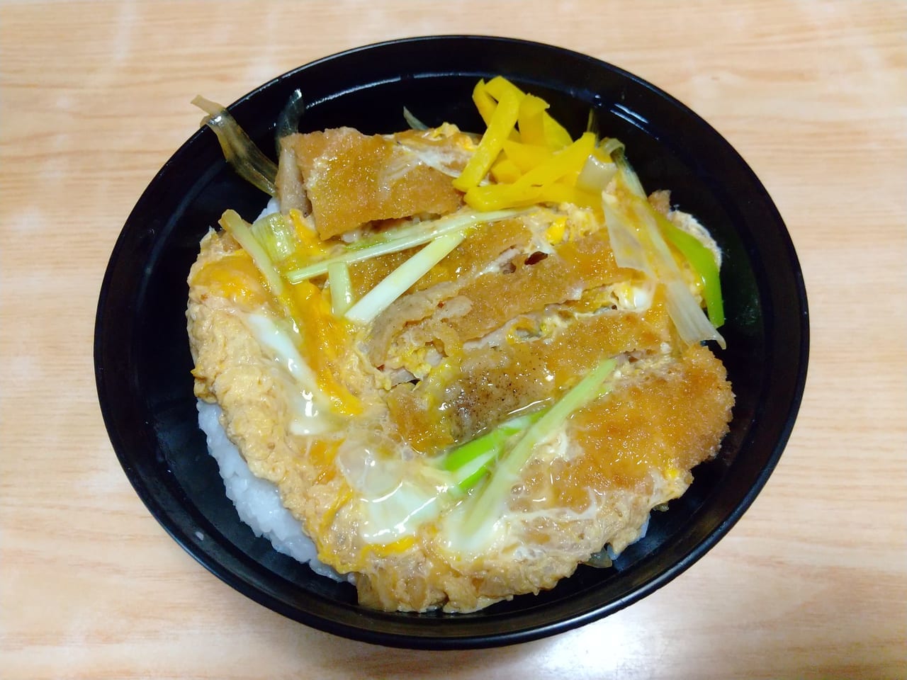 鮨し正（東広島市西条）のカツ丼