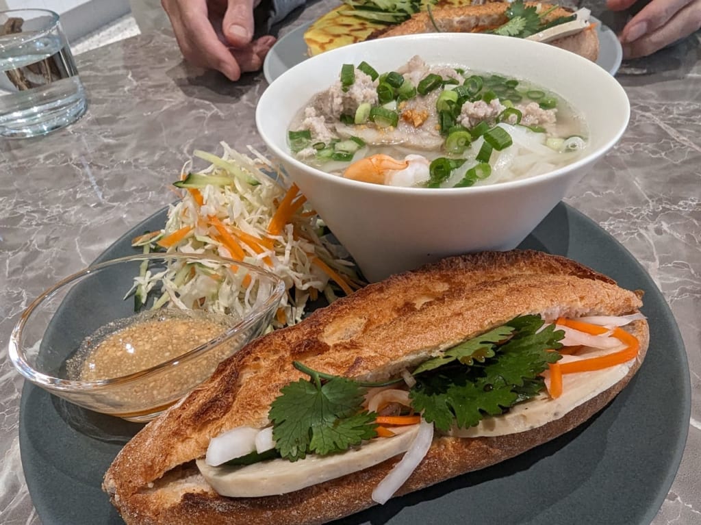 本場カンボジアとベトナム料理のお店「アプサラス」