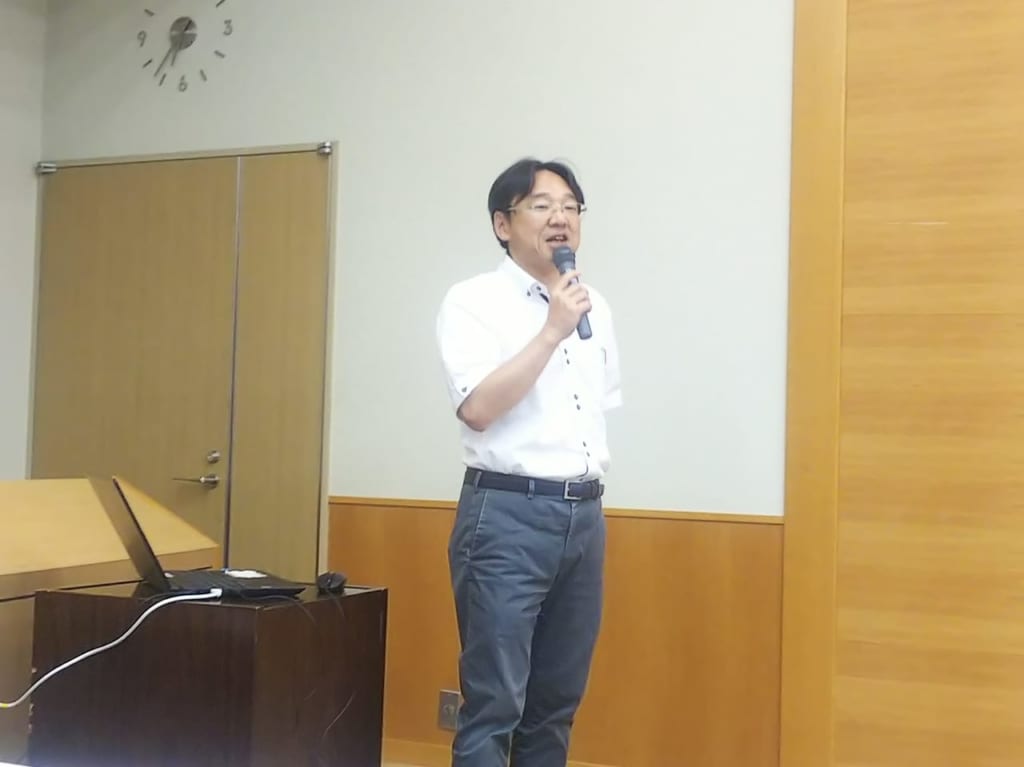 デスクワークラボの代表吉井さん